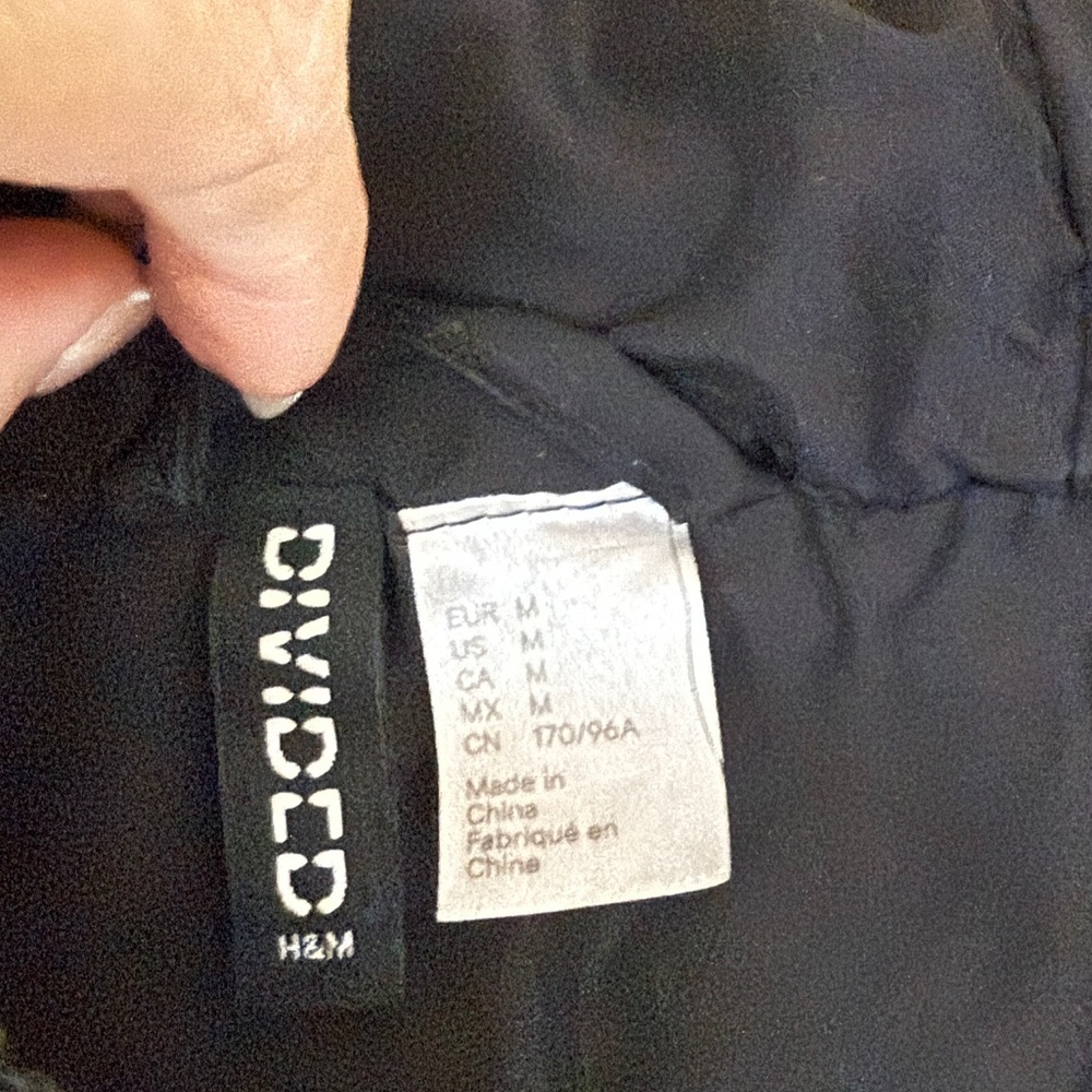 H&M Divided Black Quilted Jacket - Picture 3 of 3